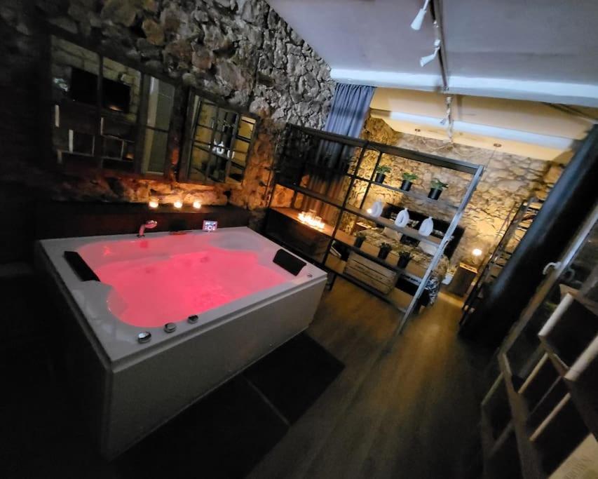 Le 79 Balneo Loft Deco Authentique Centre Climatisation Lejlighed Sète Eksteriør billede